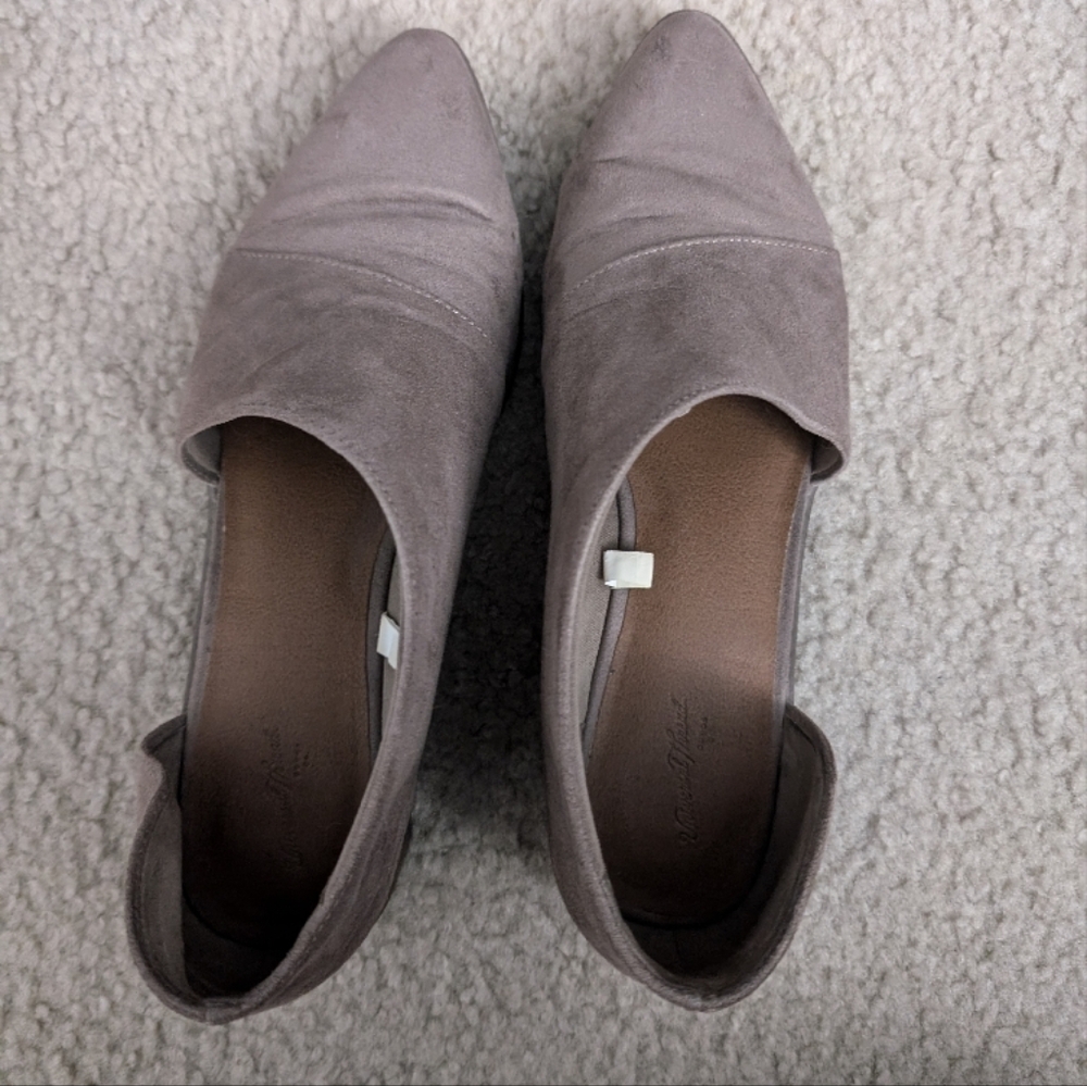 Universal thread Taupe Suede Flats